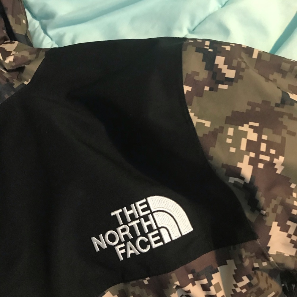 North face Jacket - Picture 2 of 3